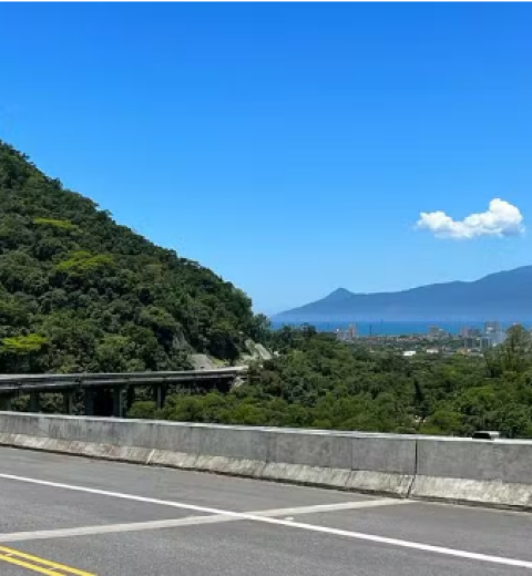 Tr S Banhistas S O Salvos De Afogamento Na Praia Da Lagoinha Em Ubatuba