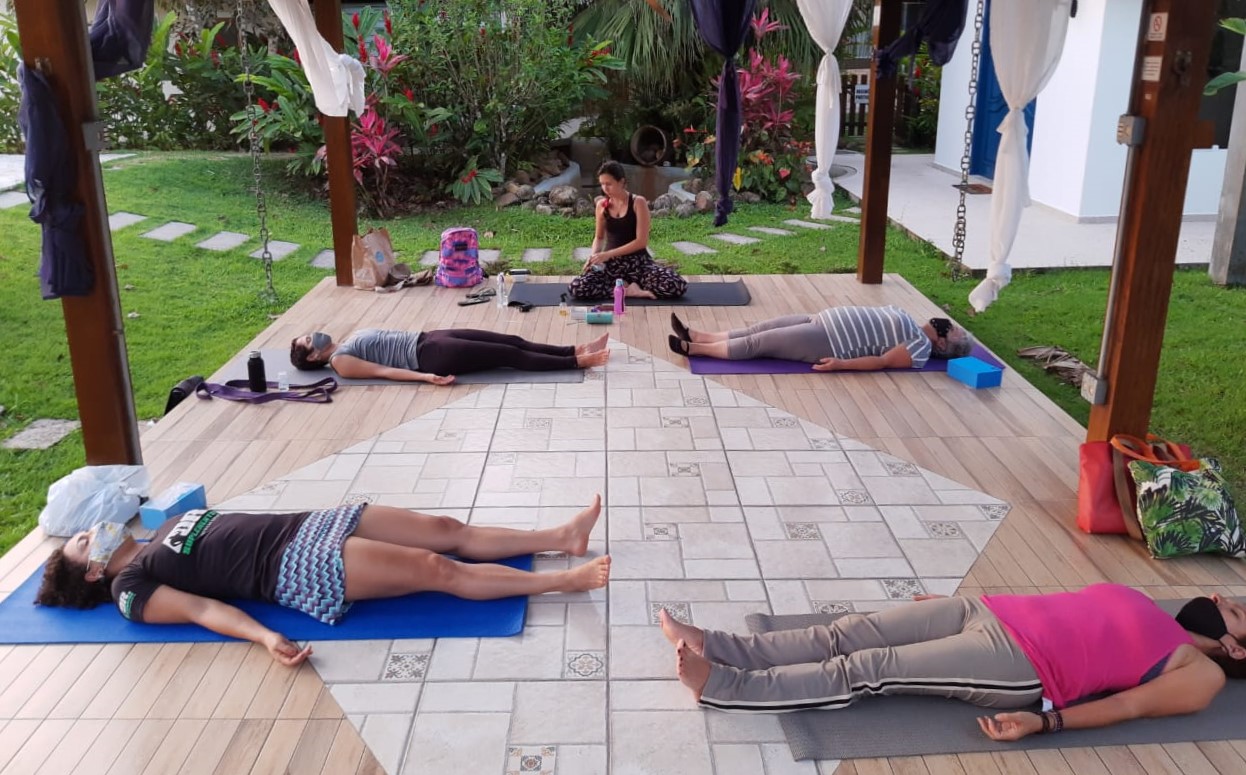 Prefeitura de Ilhabela oferece aulas de Yoga para pacientes da rede pública