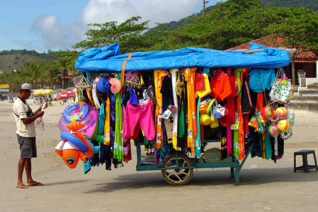 São Sebastião: Ambulantes poderão realizar entrega e retirada no local, com carrinhos parados em frente às suas residências