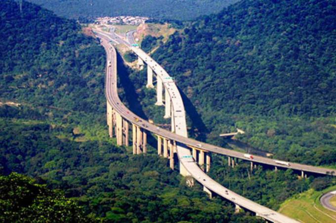 Governo de SP realiza estudos para construção de nova rodovia que ligará planalto ao Porto de Santos