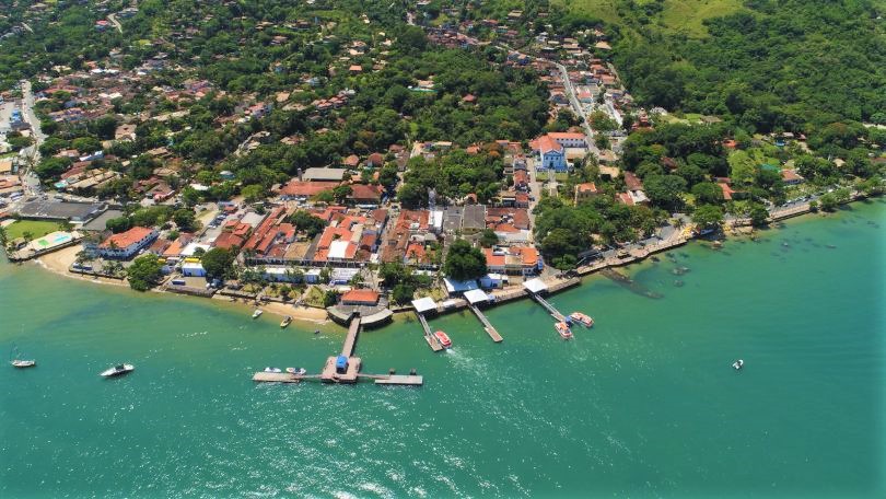 Prefeitura de Ilhabela e Airbnb fecham parceria de apoio ao turismo responsável