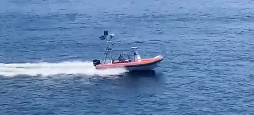 Marinha apresenta lancha não tripulada que será usada para fiscalizar o litoral brasileiro; veja vídeo