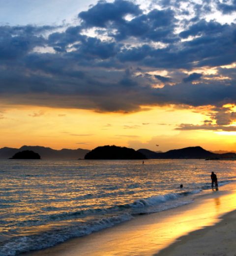 Encantos da Ilha: Conheça as melhores praias de Ilhabela