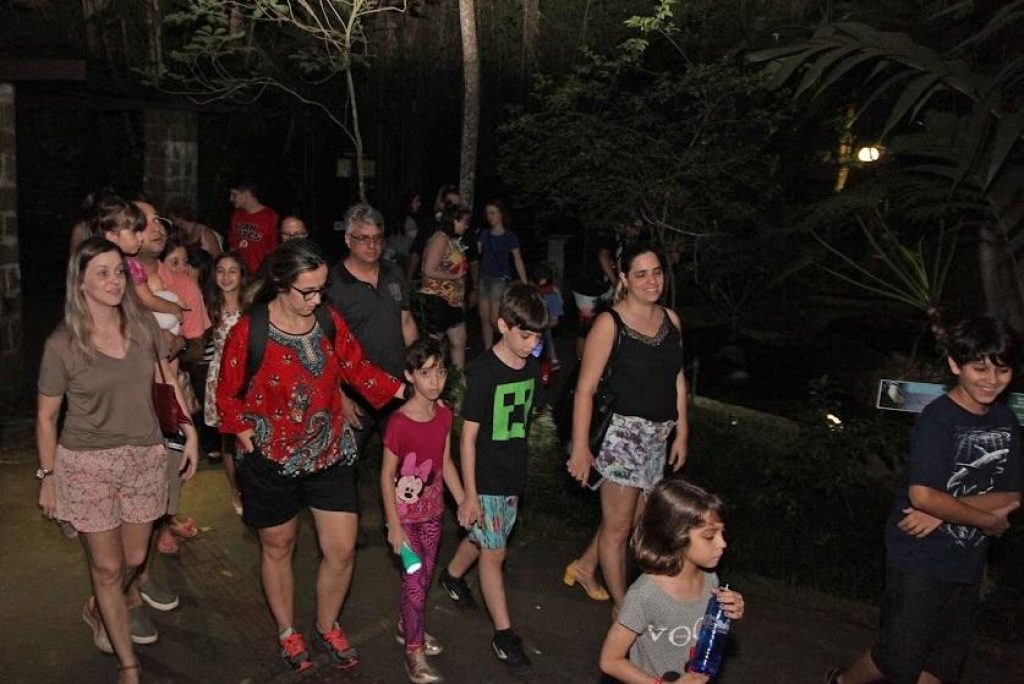 Orquidário de Santos abre inscrições para cursos de férias e passeios noturnos