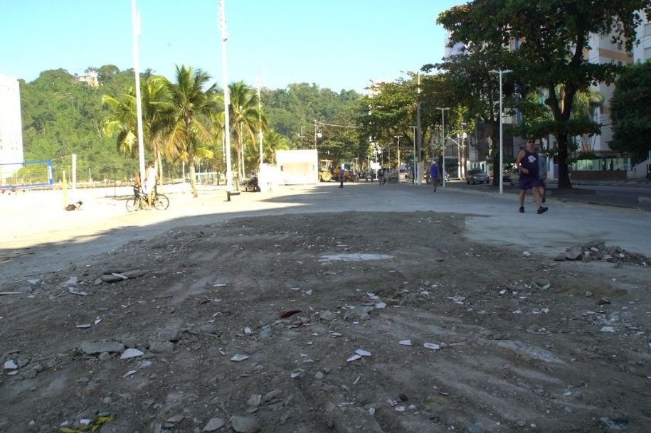 Trecho da Praia do Gonzaguinha em São Vicente é interditado para início das obras de reurbanização da orla
