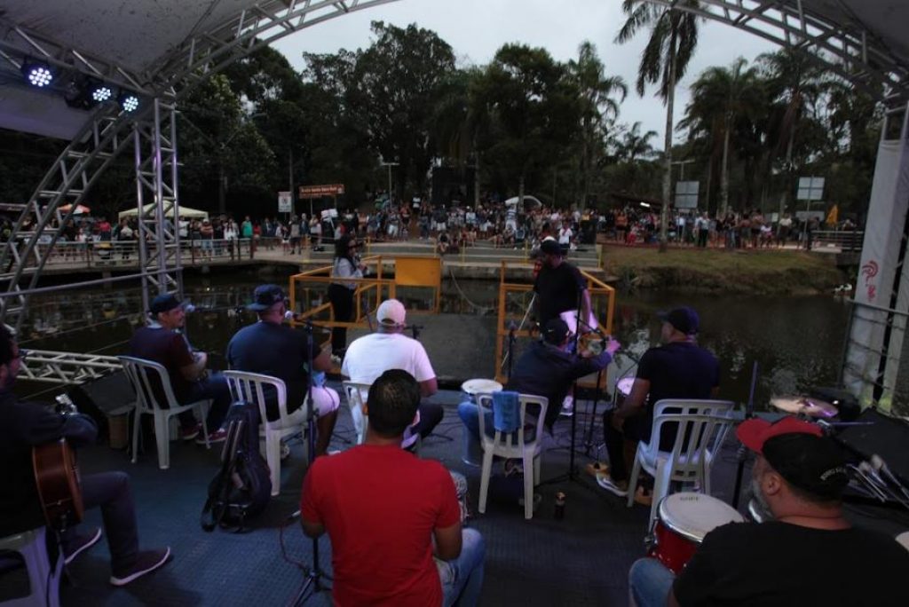 Tardezinha na Lagoa da Saudade, em Santos, terá programação especial no domingo de Dia dos Pais