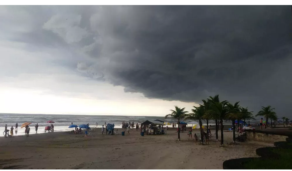 Defesa Civil emite alerta de tempestade para a Baixada Santista