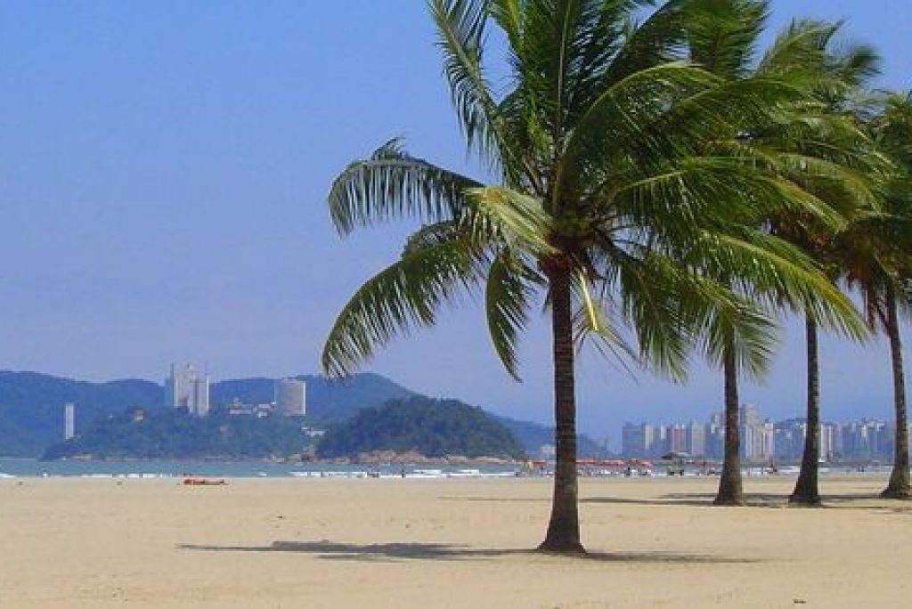 Descubra qual é a Praia mais próxima de São Paulo e suas características imperdíveis