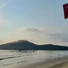 Mastro náutico decora rampa de acesso ao mar em Santos