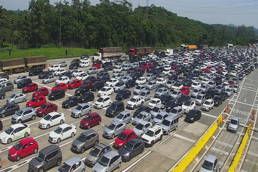 Feriado da Independência do Brasil deve atrair 200 mil veículos para o litoral de SP