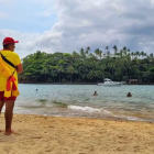 Turista de 13 anos desaparece no mar durante passeio com a família em Bertioga